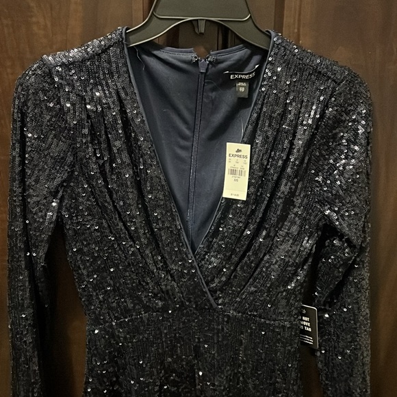 Express navy blue sequins dresses - Picture 3 of 4